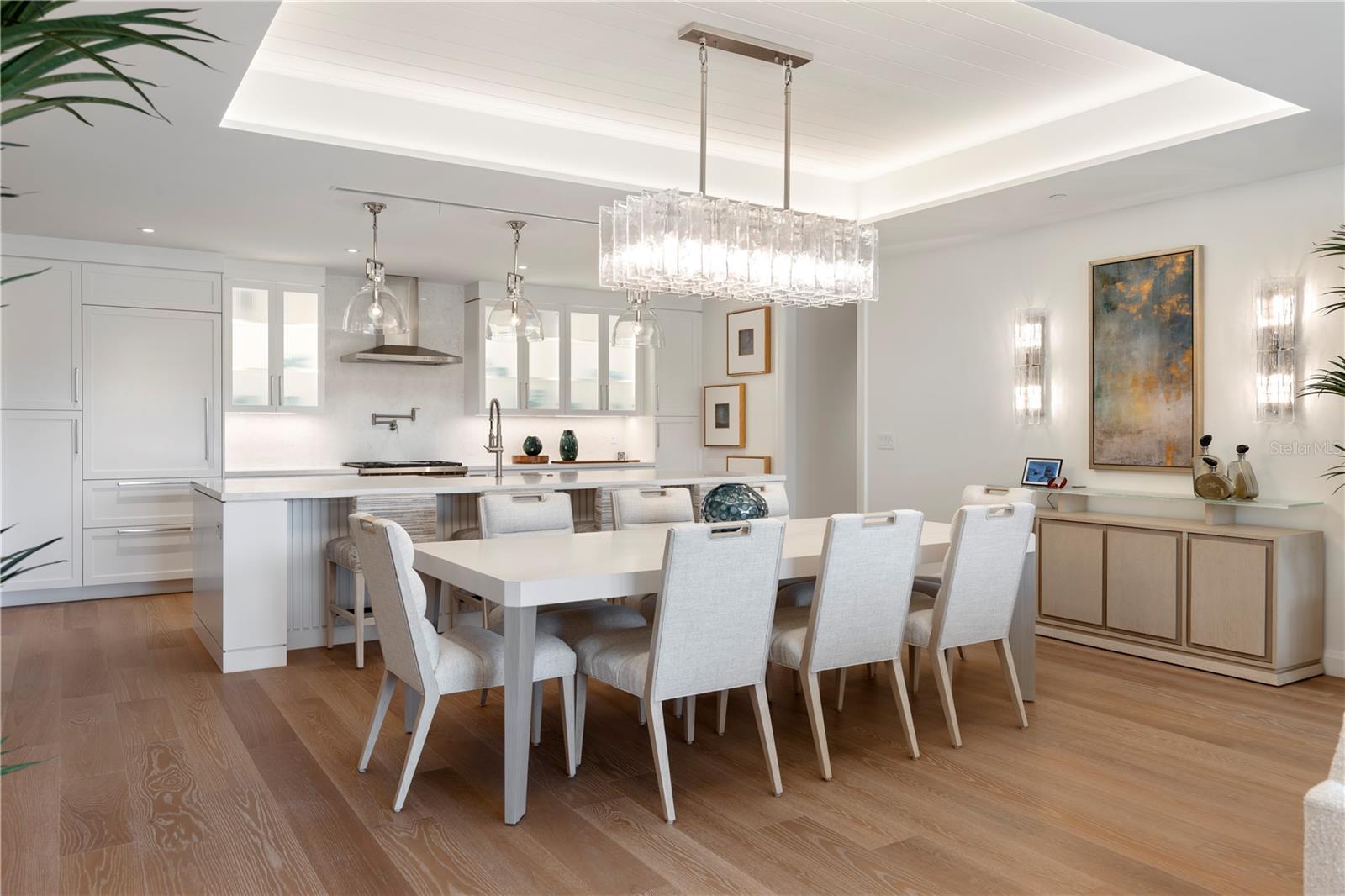 GOLDEN OAK FLORIAN PARK CONDOMINIUM - Residential