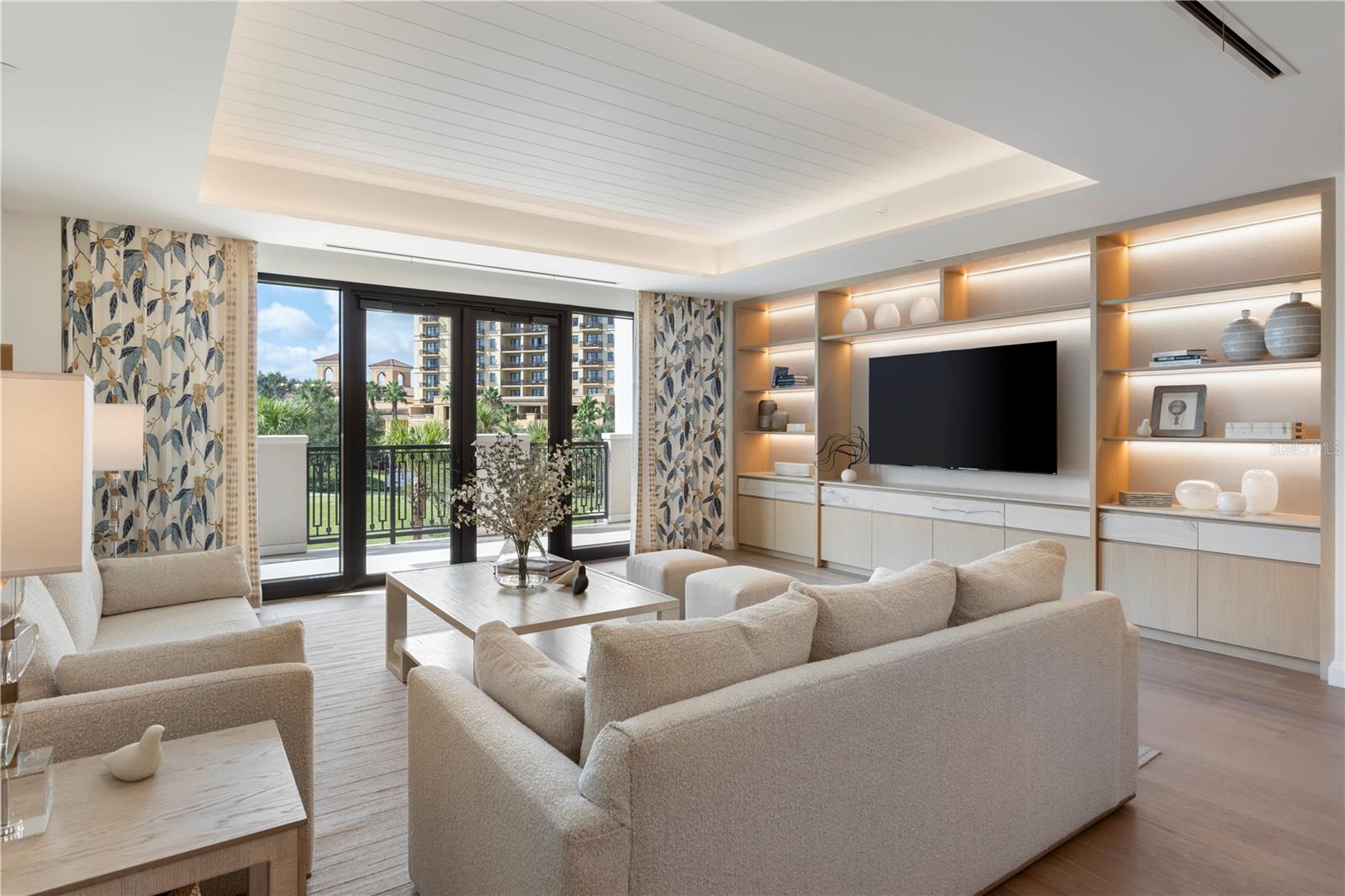 GOLDEN OAK FLORIAN PARK CONDOMINIUM - Residential