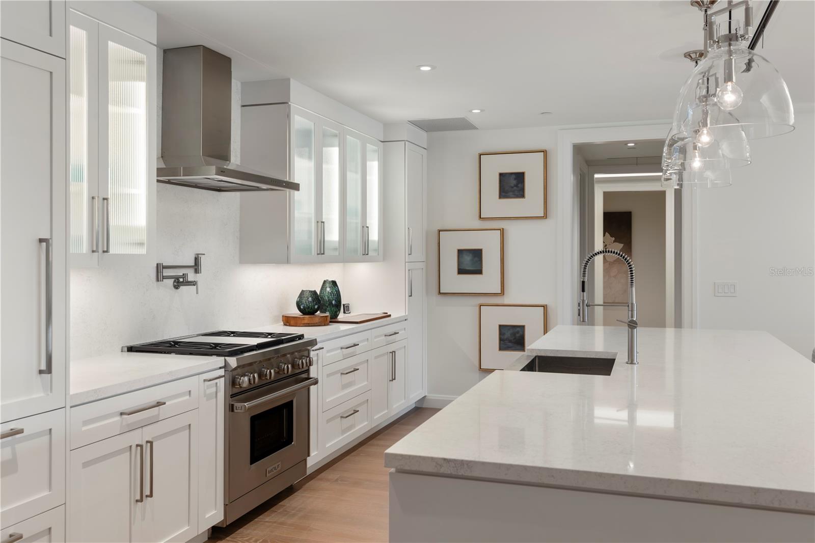 GOLDEN OAK FLORIAN PARK CONDOMINIUM - Residential