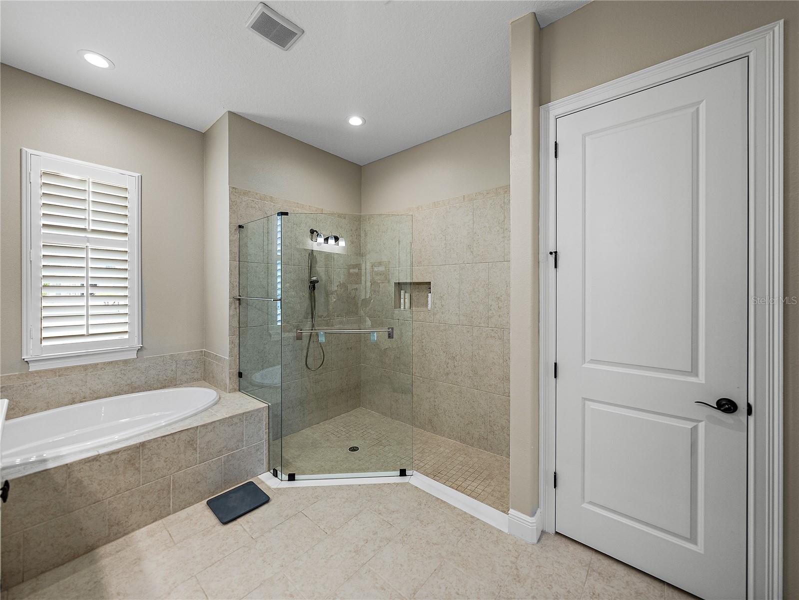 LAKE JOVITA GOLF & COUNTRY CLUB PH 04 A - Residential