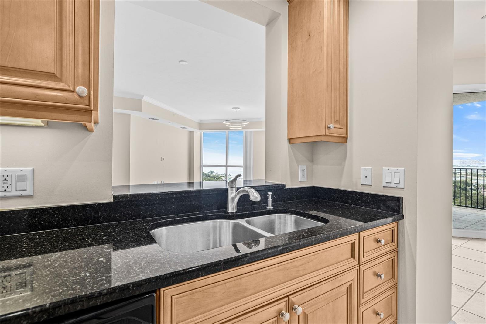 PARKSHORE PLAZA CONDO - Residential Lease