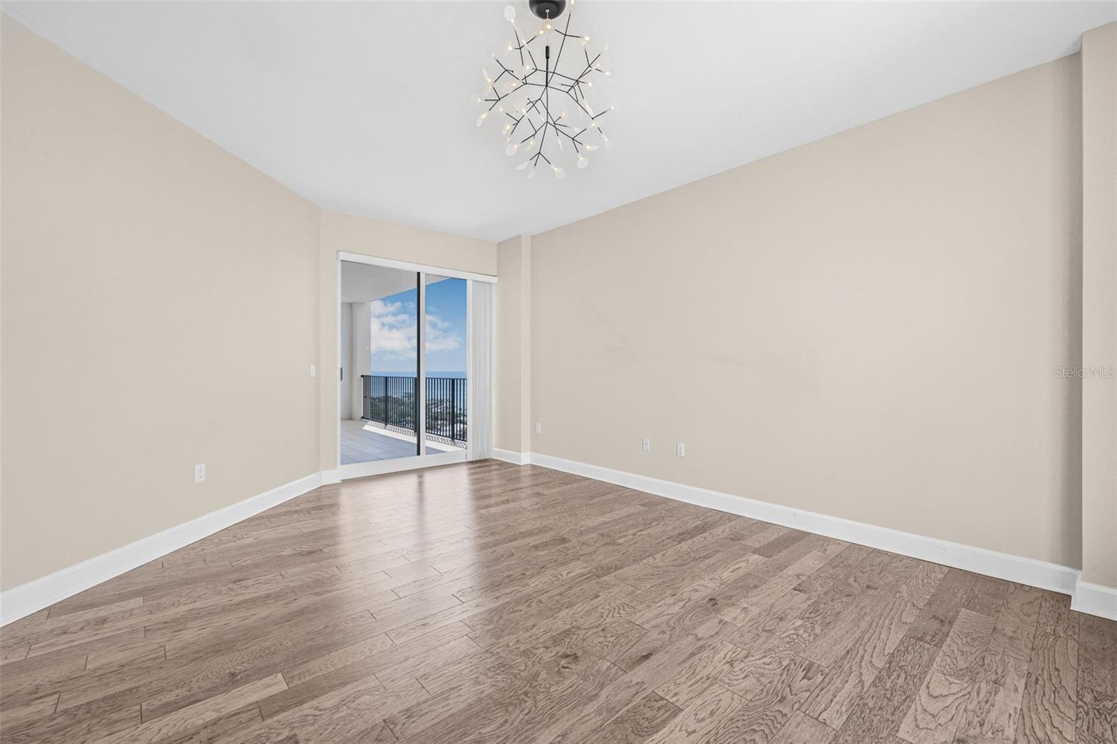 PARKSHORE PLAZA CONDO - Residential Lease