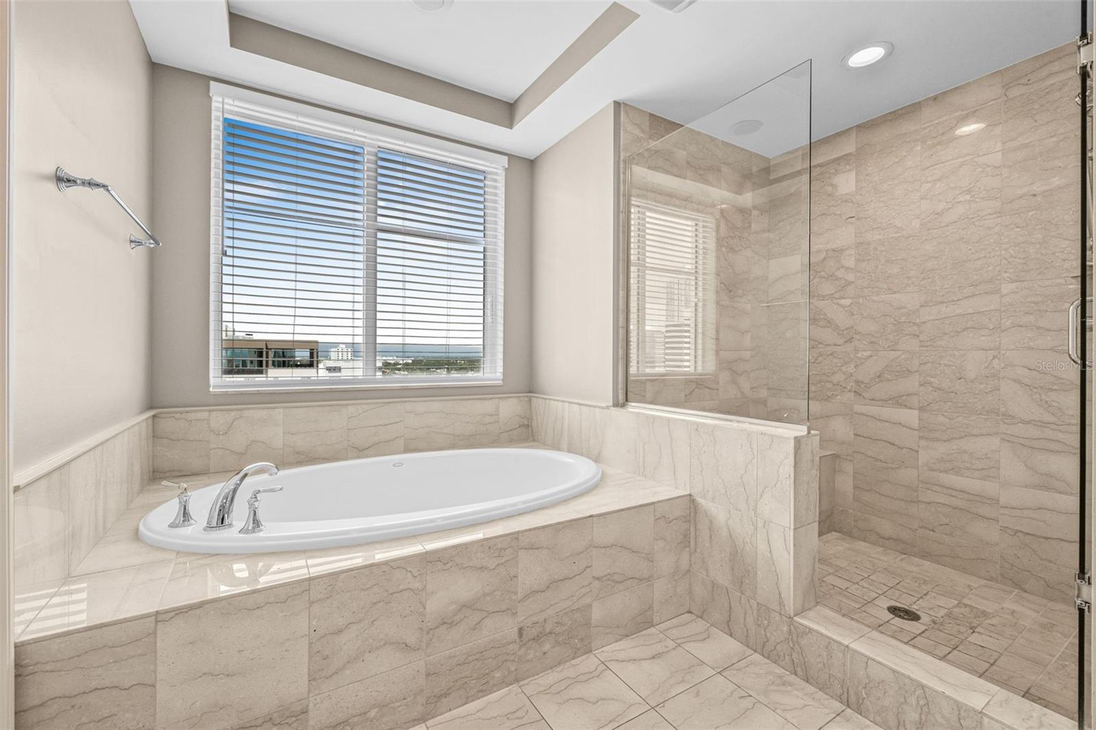 PARKSHORE PLAZA CONDO - Residential Lease