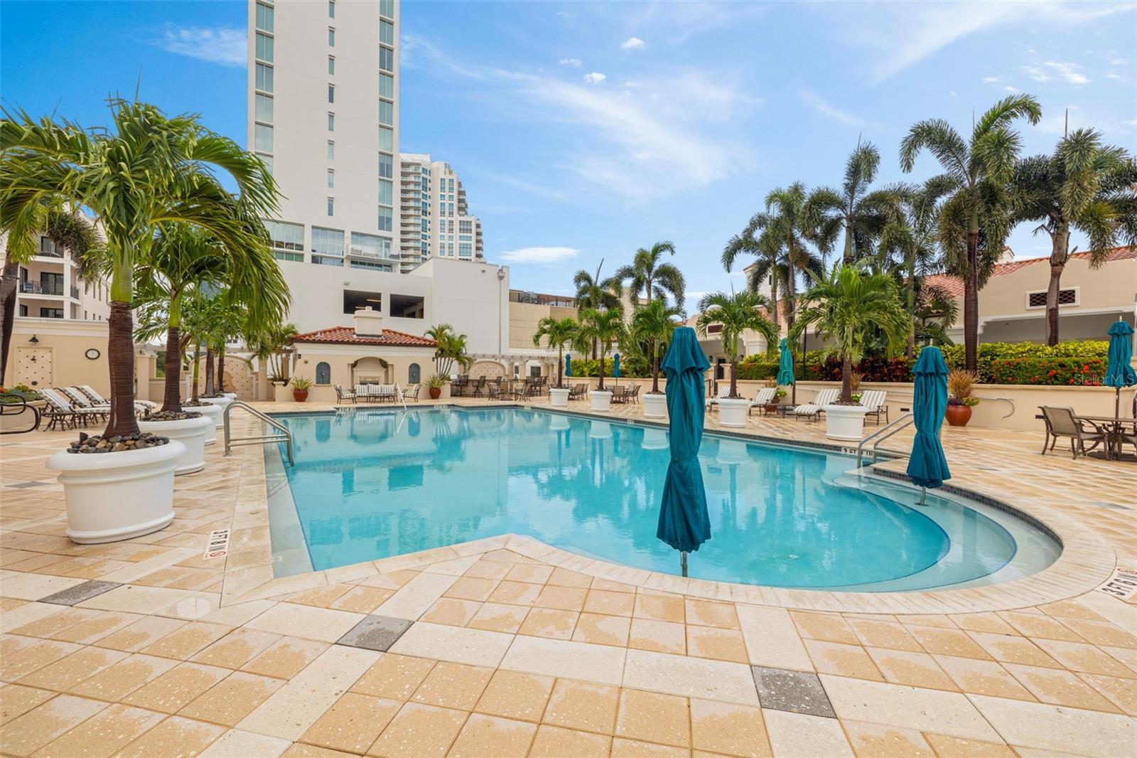 PARKSHORE PLAZA CONDO - Residential Lease