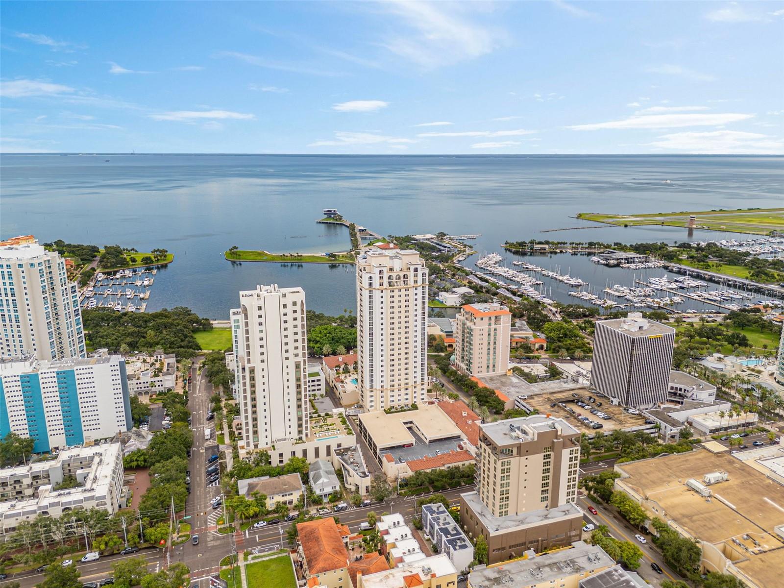 PARKSHORE PLAZA CONDO - Residential Lease