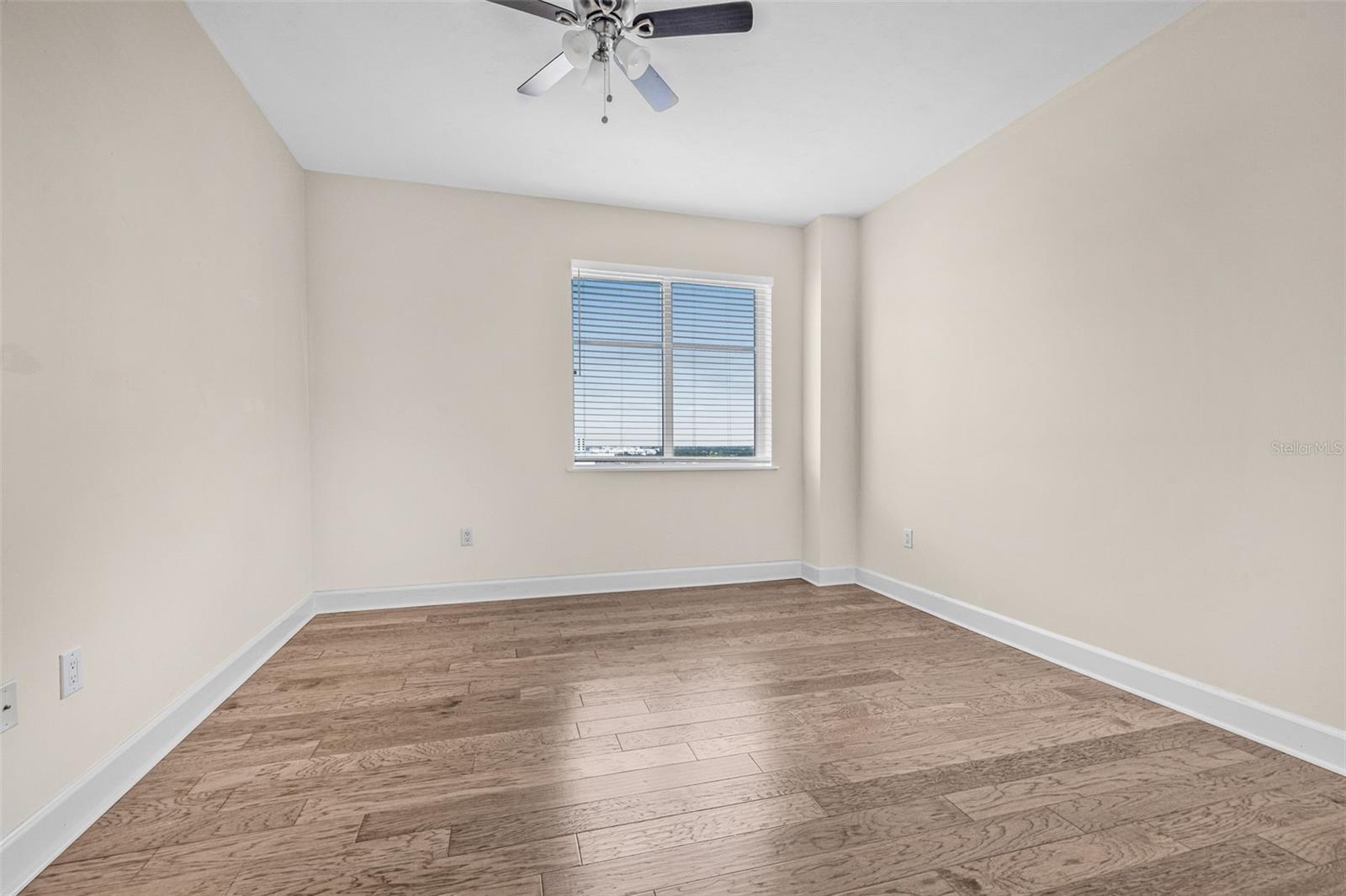 PARKSHORE PLAZA CONDO - Residential Lease