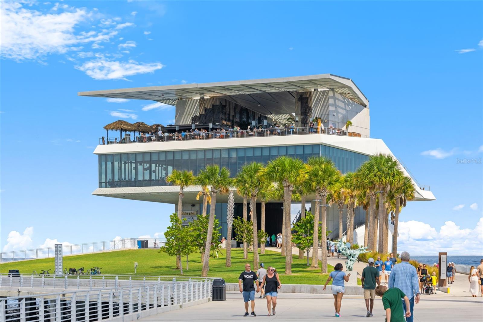 PARKSHORE PLAZA CONDO - Residential Lease