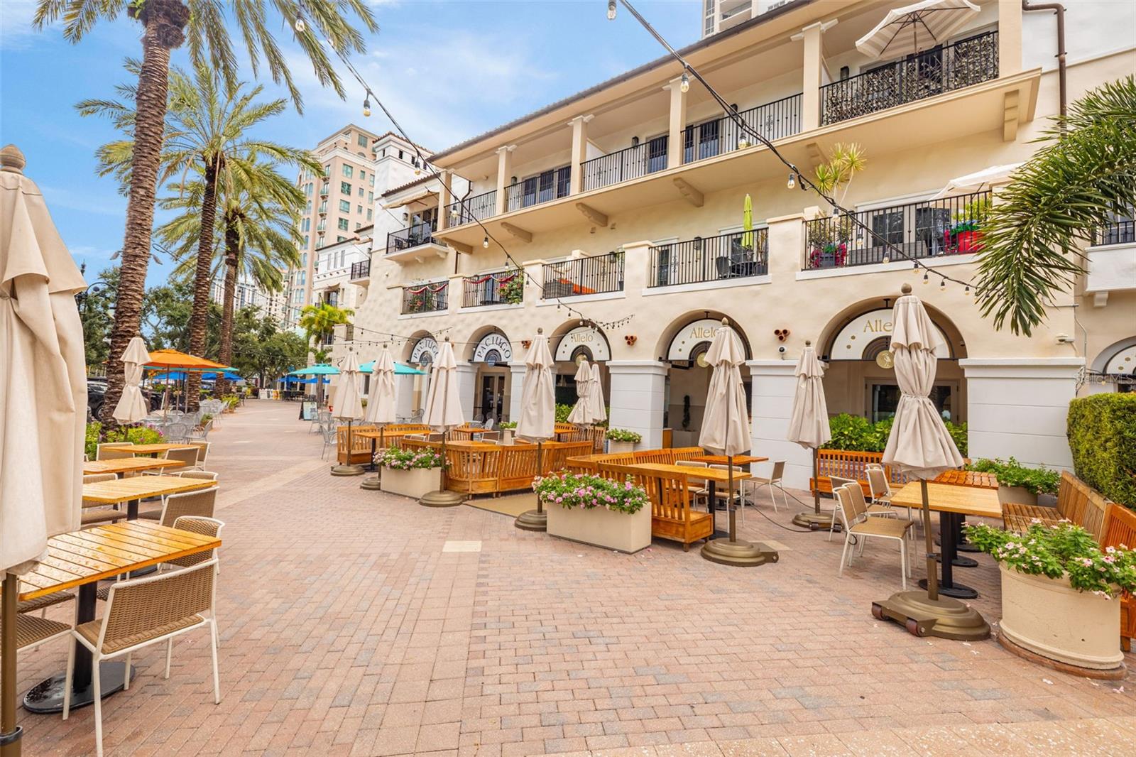 PARKSHORE PLAZA CONDO - Residential Lease