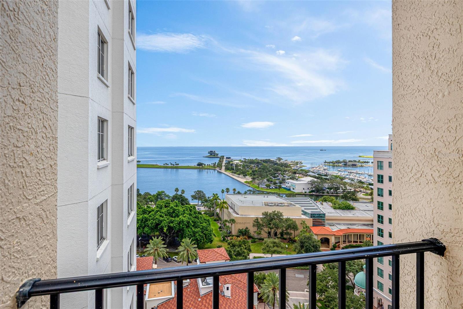 PARKSHORE PLAZA CONDO - Residential Lease