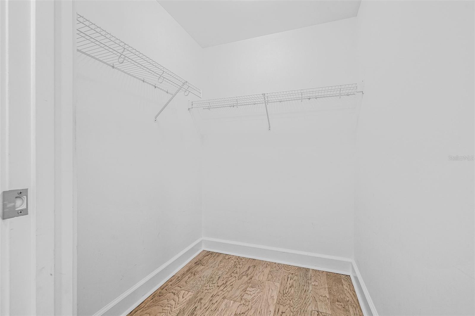 PARKSHORE PLAZA CONDO - Residential Lease