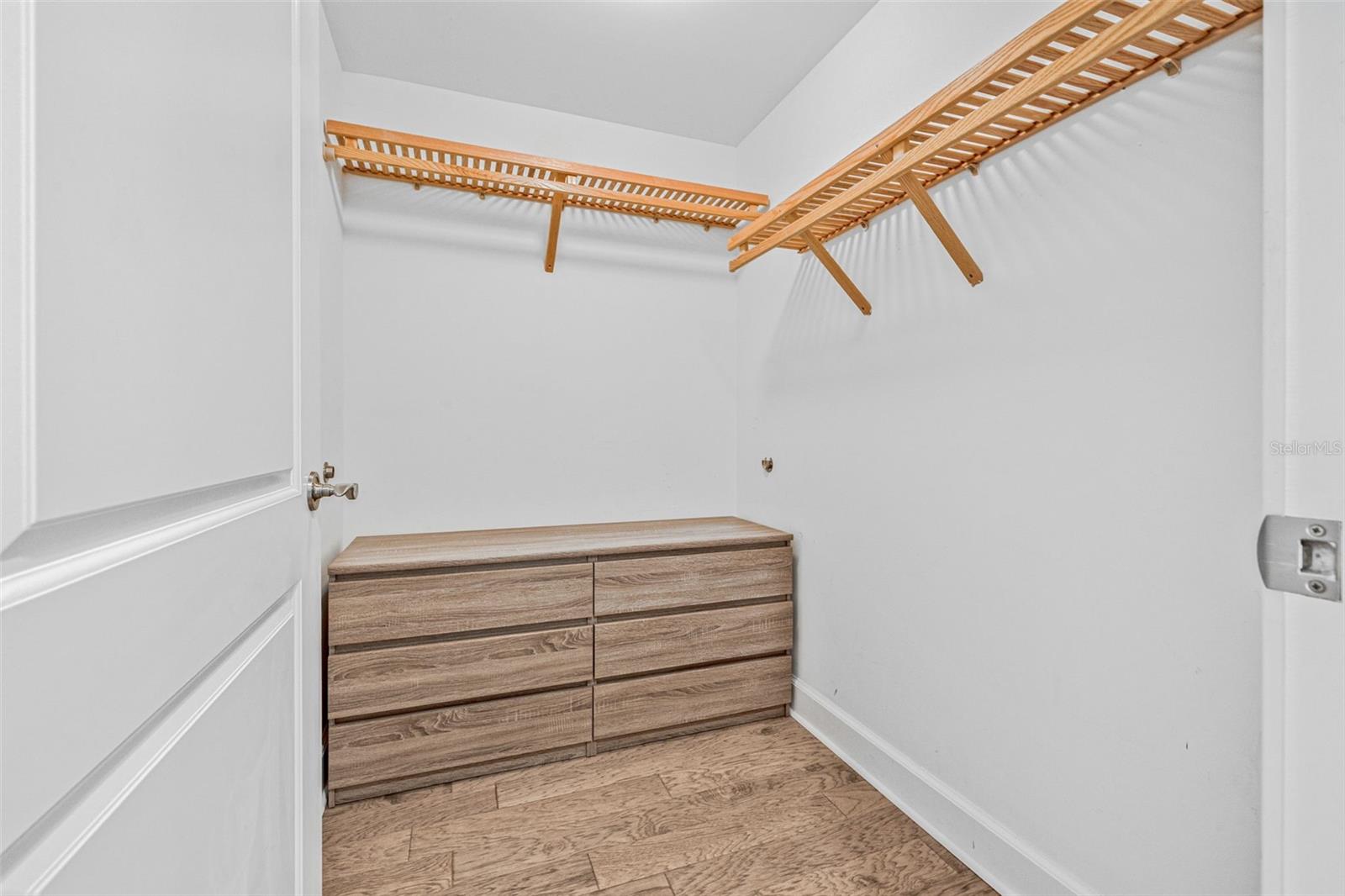 PARKSHORE PLAZA CONDO - Residential Lease