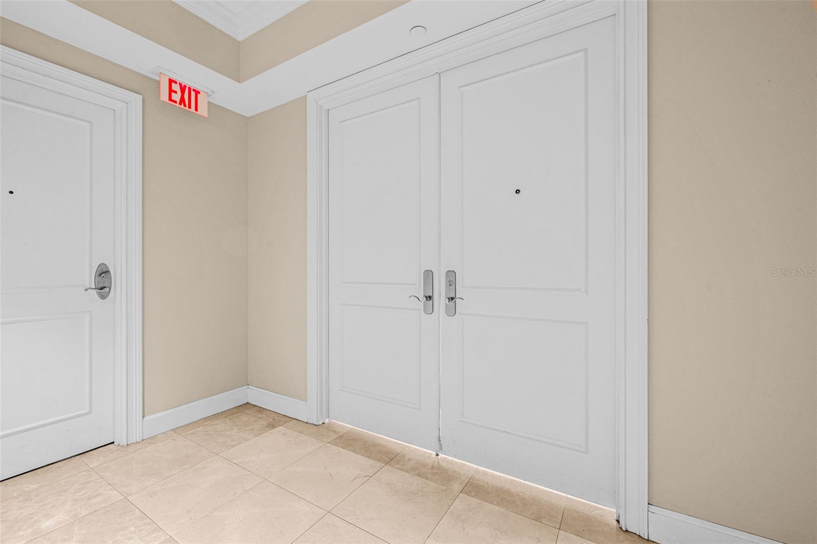 PARKSHORE PLAZA CONDO - Residential Lease