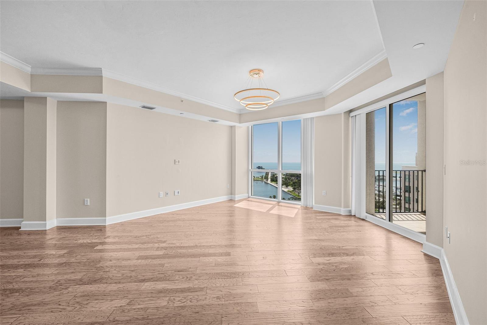 PARKSHORE PLAZA CONDO - Residential Lease