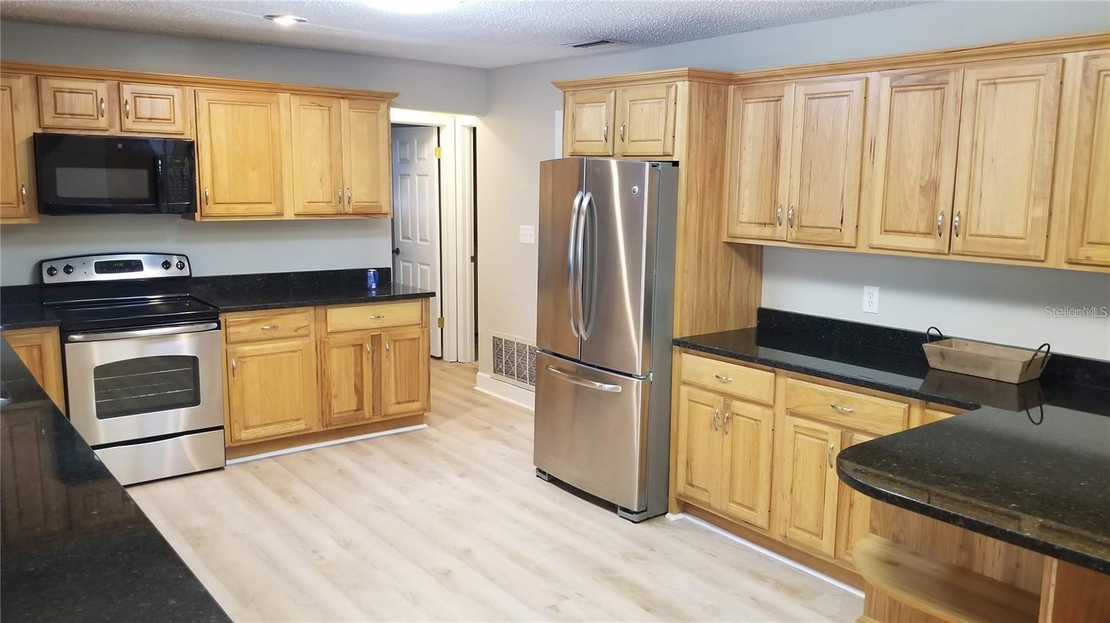 OAKHURST HIGHLANDS - Residential