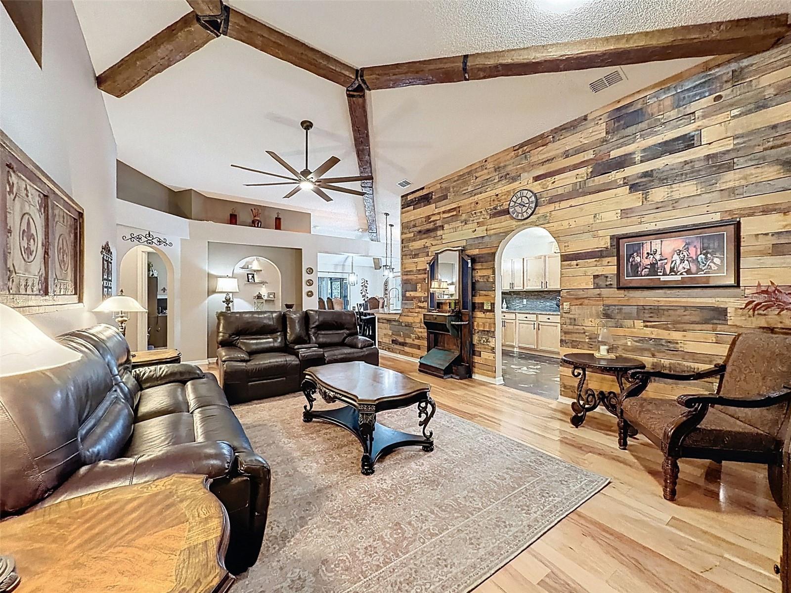 ABERDEEN PH 02 - Residential