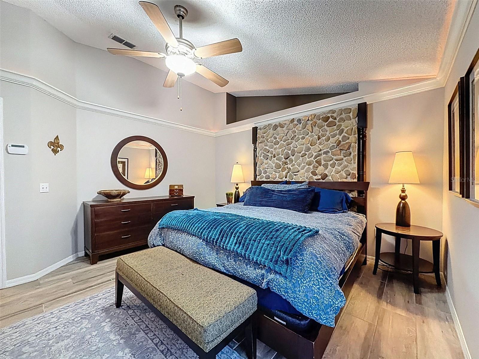 ABERDEEN PH 02 - Residential