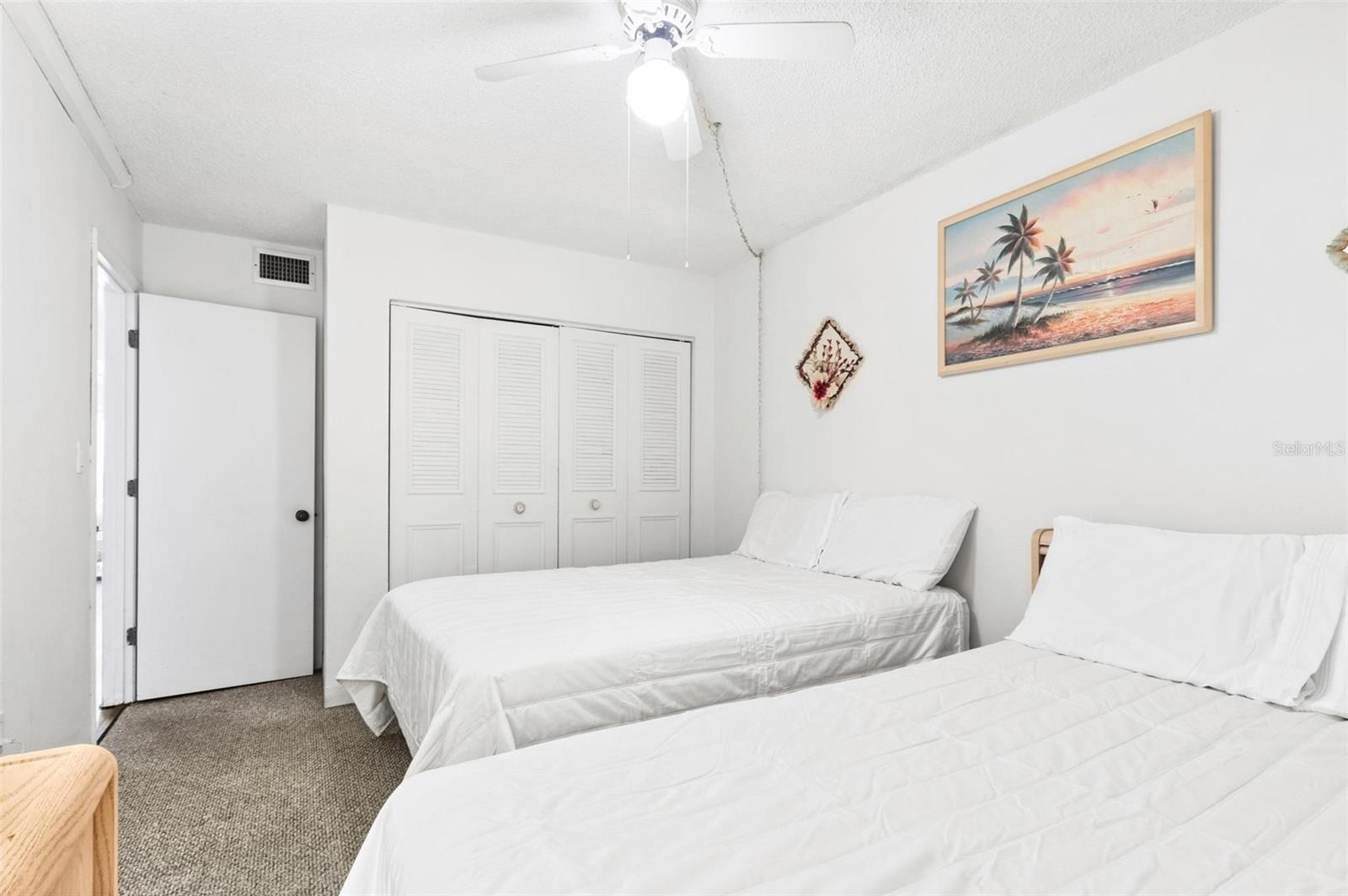 HOLIDAY VILLAS 3 - Residential