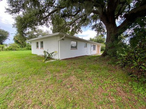 A home in PORT CHARLOTTE