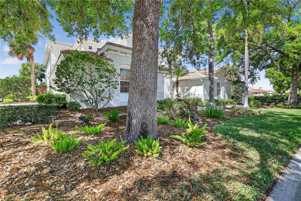 Photo of 926 River Basin Court #101, Bradenton, FL 34212 (MLS # A4687311)