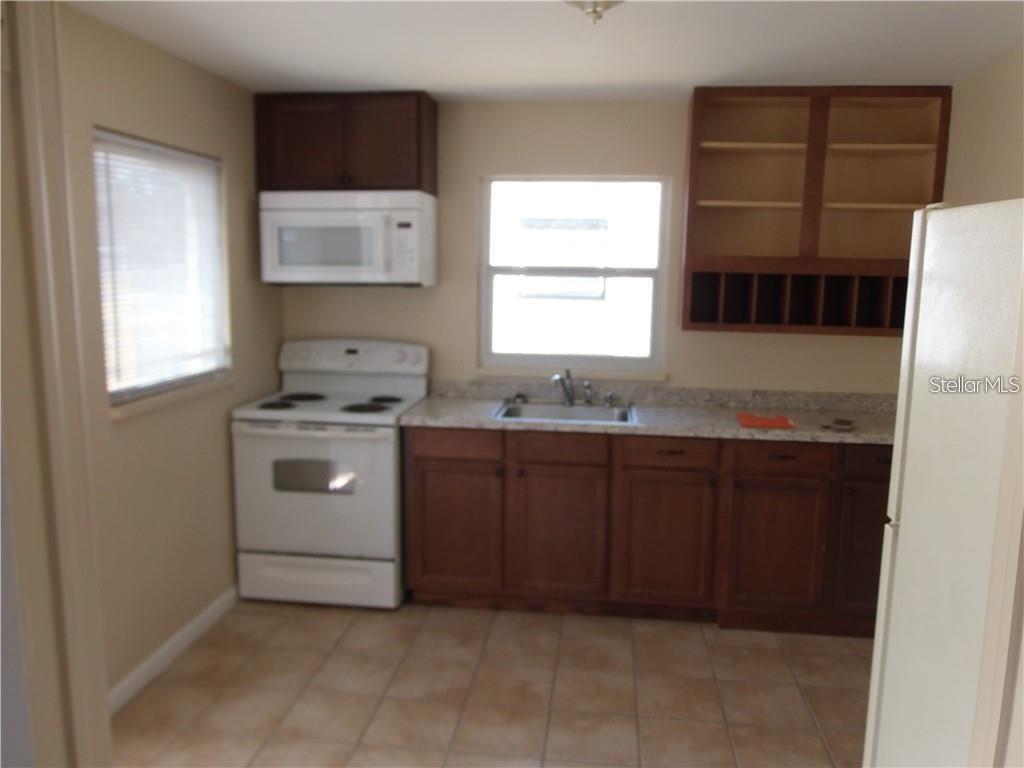 EUSTIS REAUME PARK - Residential Lease