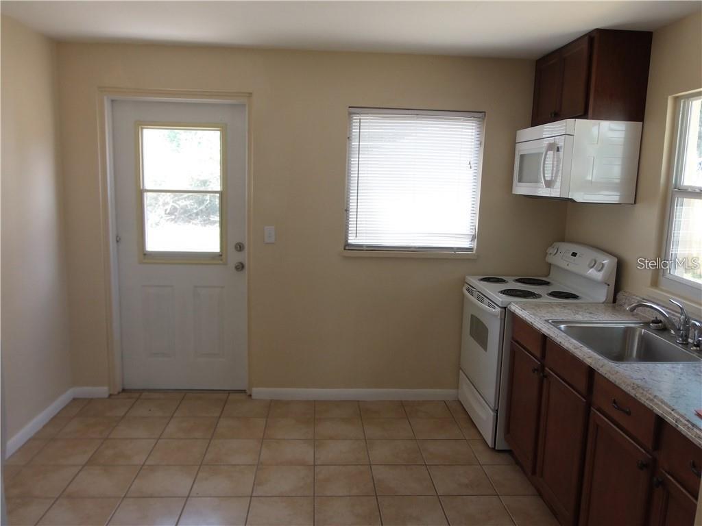 EUSTIS REAUME PARK - Residential Lease