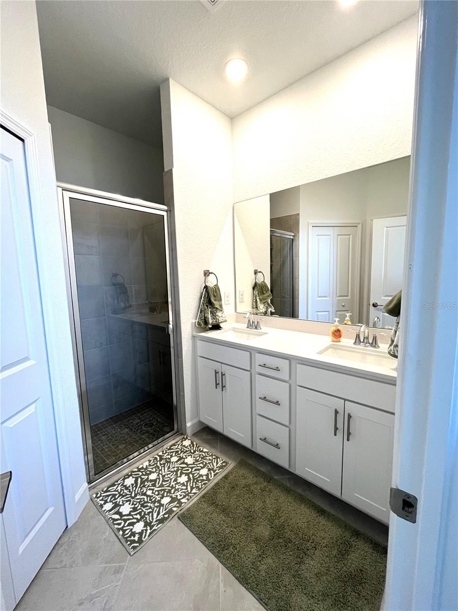 COCO BAY - Residential Lease