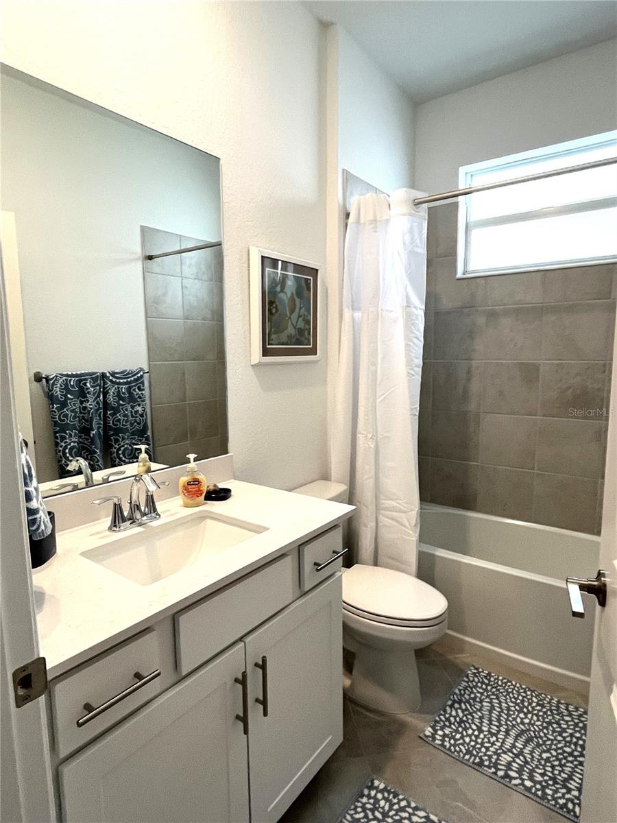 COCO BAY - Residential Lease