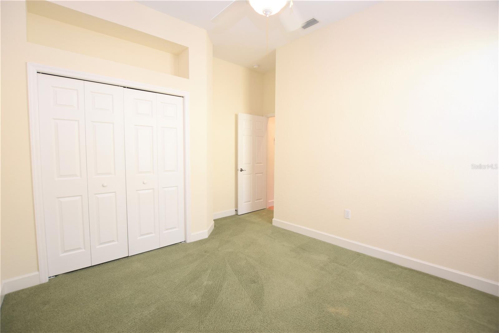 FAIRWAY OAKS FIRST ADD - Residential Lease