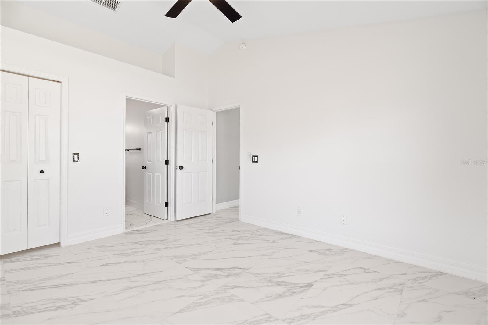 REAGANS RUN - Residential