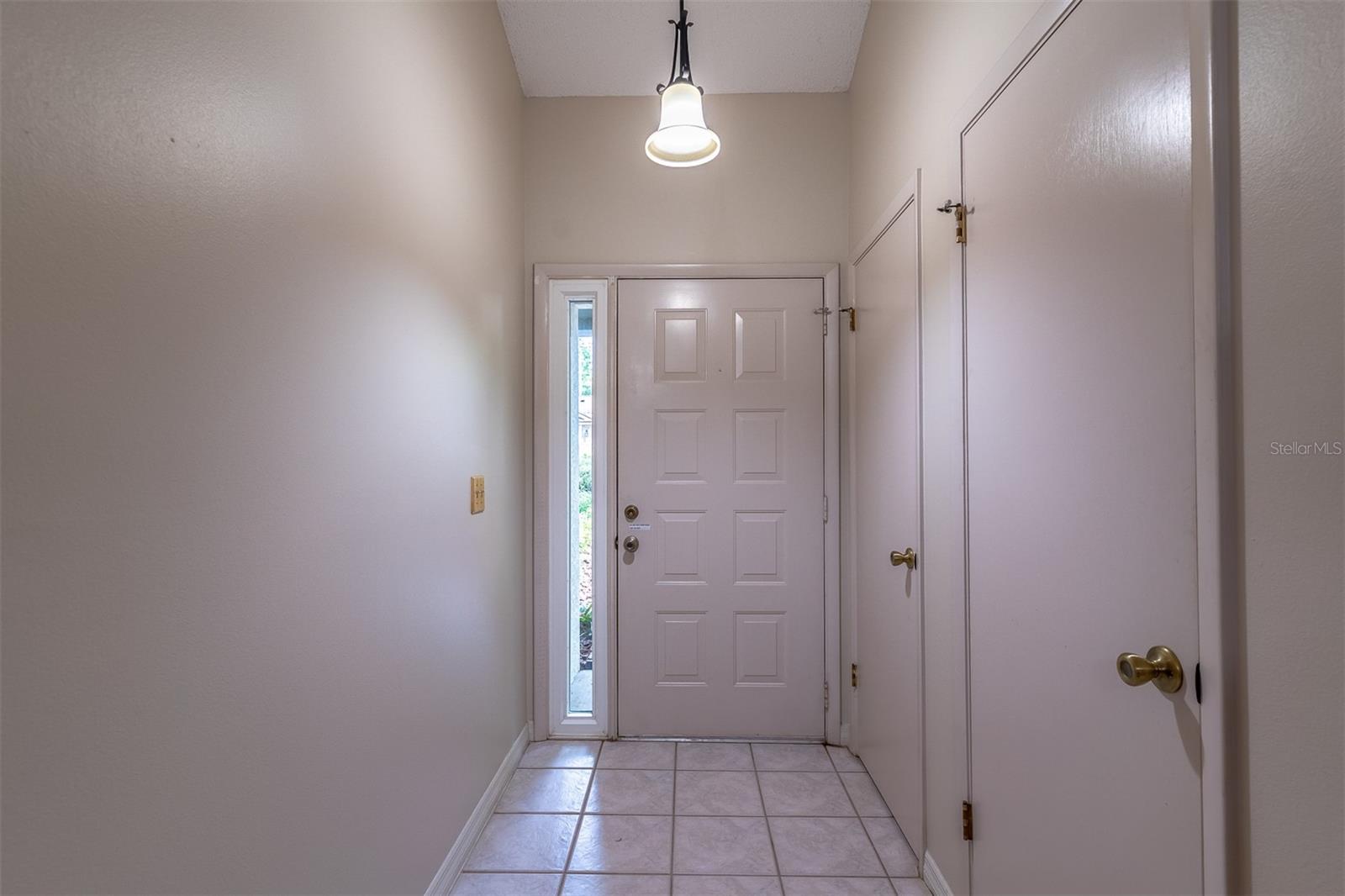 953 SOUTHRIDGE TRAIL