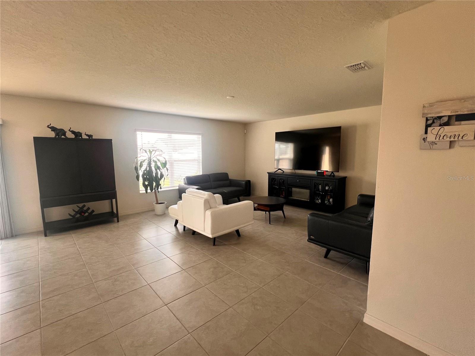 3209 EAGLE HAMMOCK CIRCLE