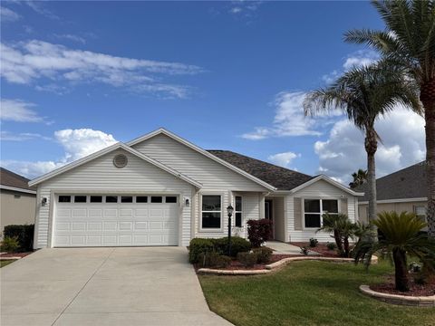 Photo of 1106 Hollyhock Way, The Villages, FL 32163 (MLS # G5110403)