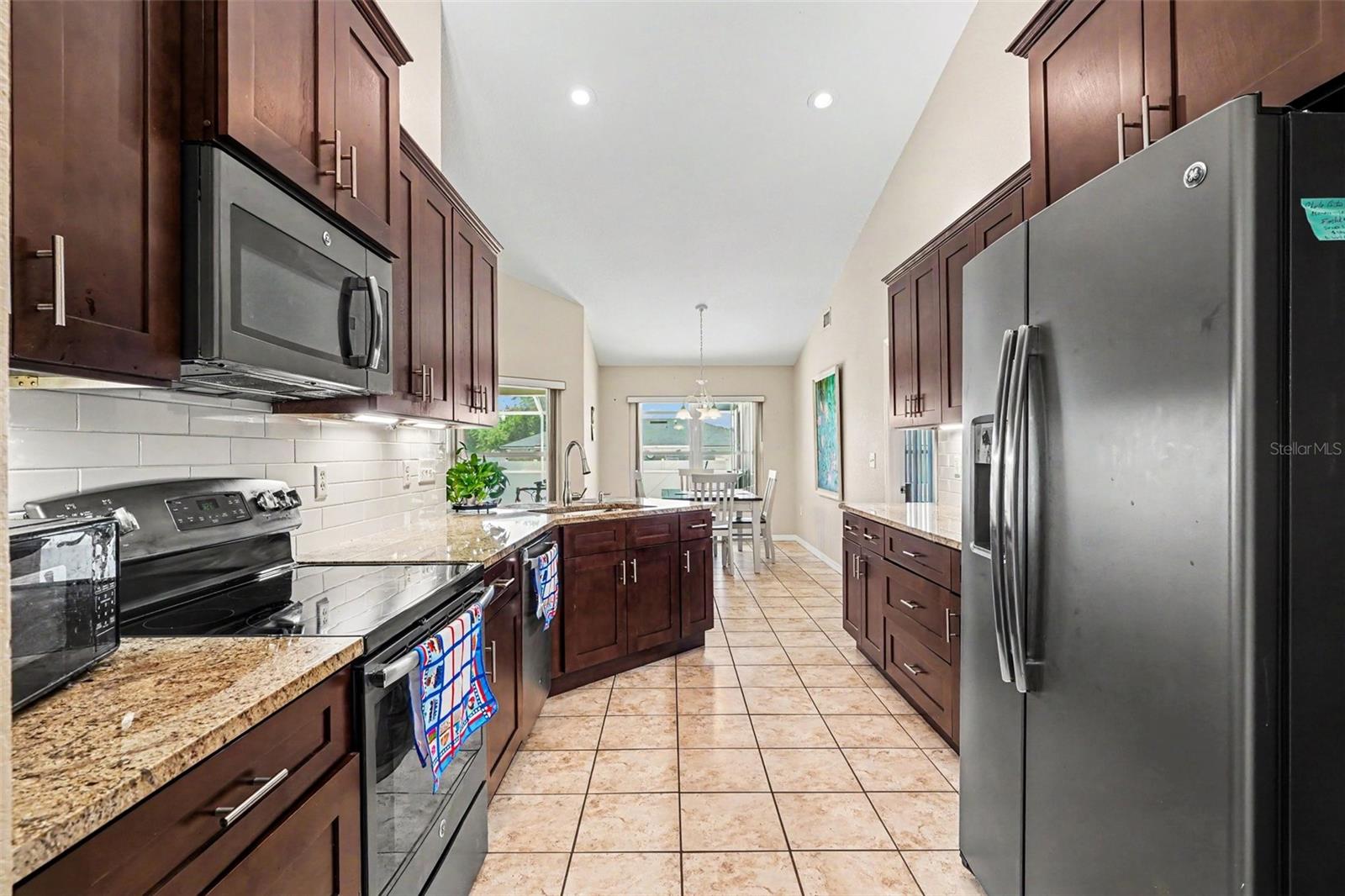 SHADDOCK ESTATES - Residential