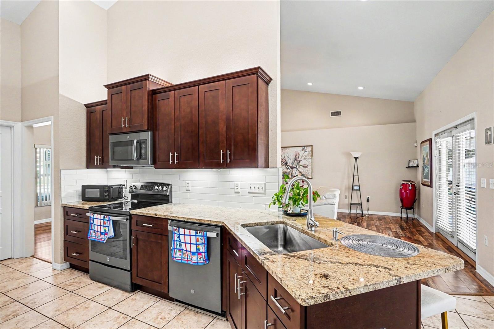 SHADDOCK ESTATES - Residential