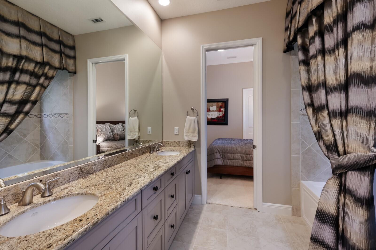 LAKE CLUB PH I - Residential