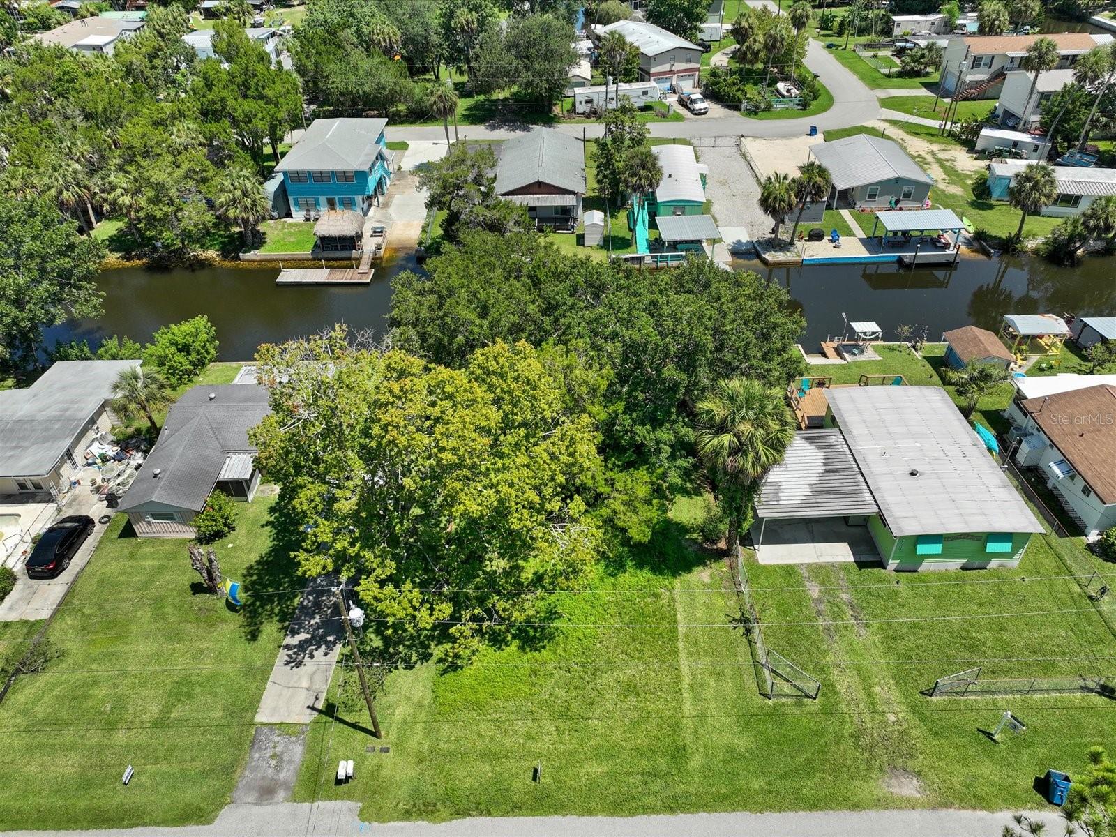 PALM GROVE COLONY - Land