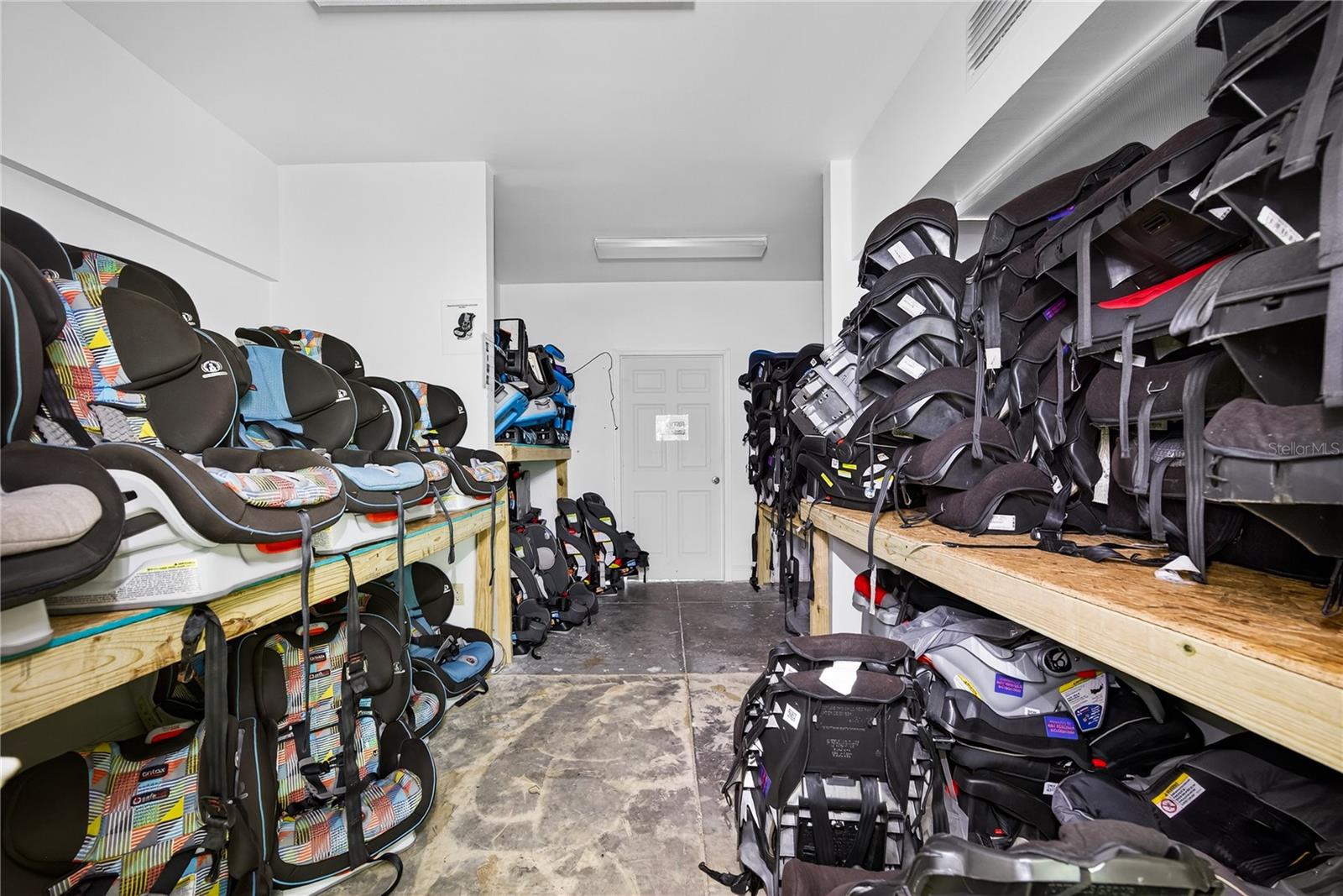 DAY TERMINALS - Business Opportunity