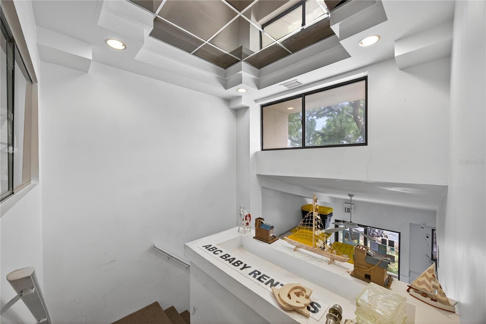 DAY TERMINALS - Business Opportunity