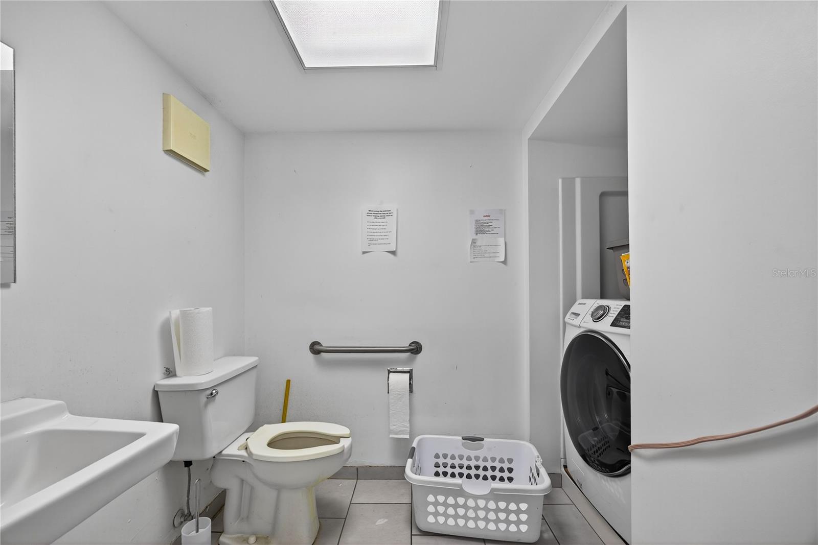 DAY TERMINALS - Business Opportunity