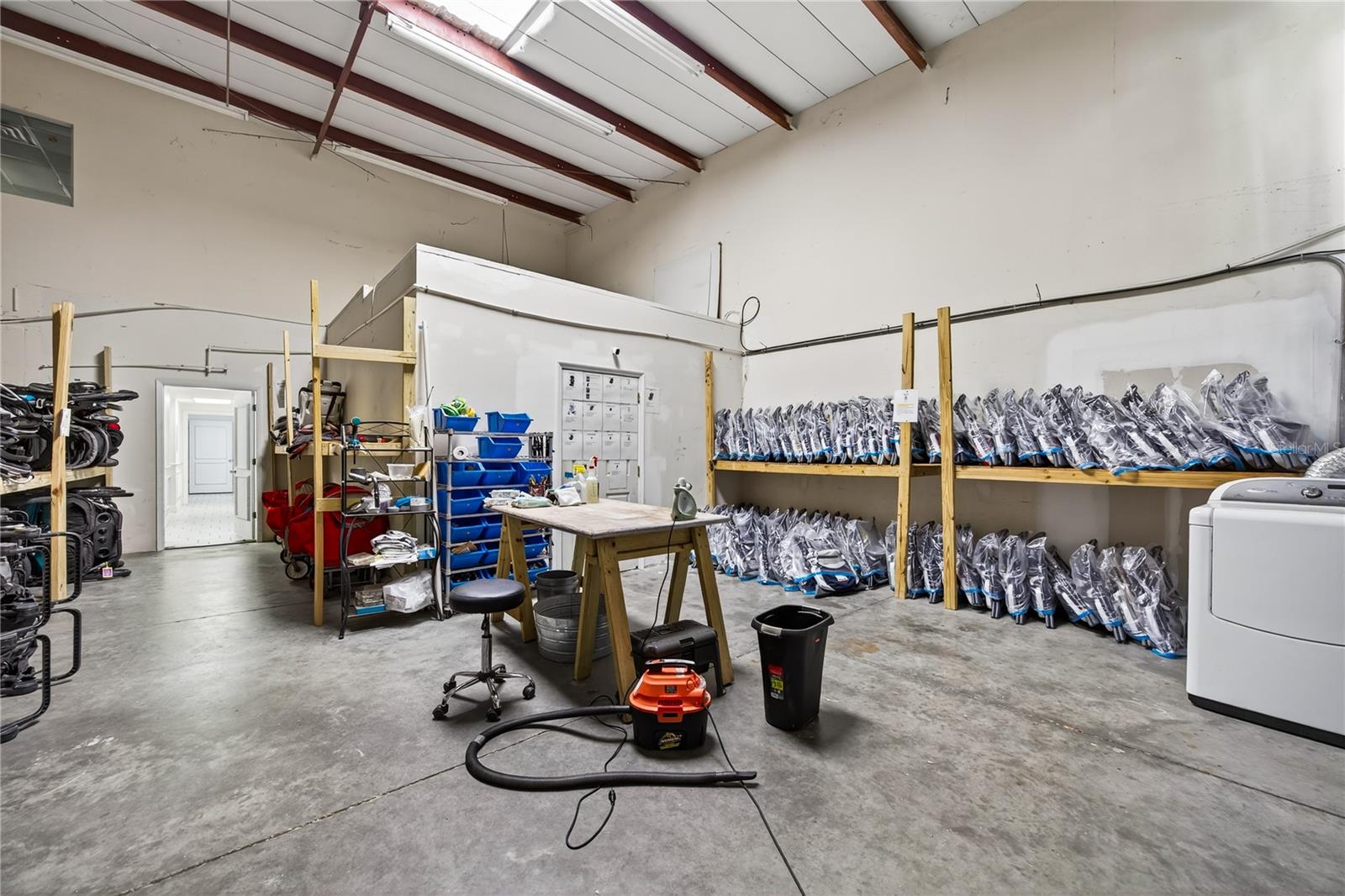 DAY TERMINALS - Business Opportunity