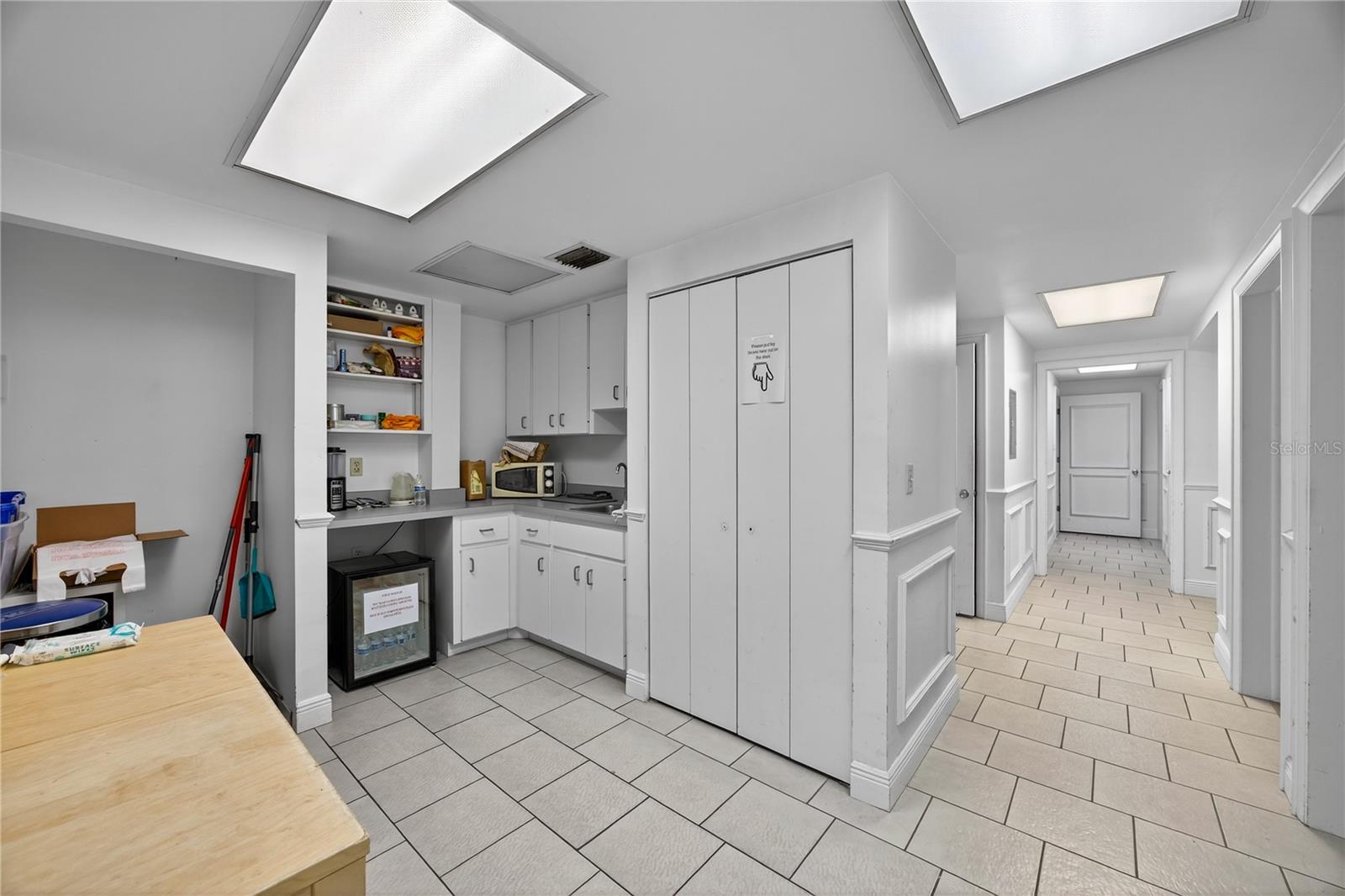 DAY TERMINALS - Business Opportunity