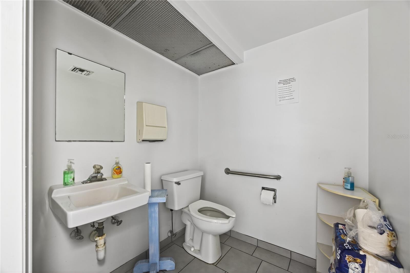 DAY TERMINALS - Business Opportunity