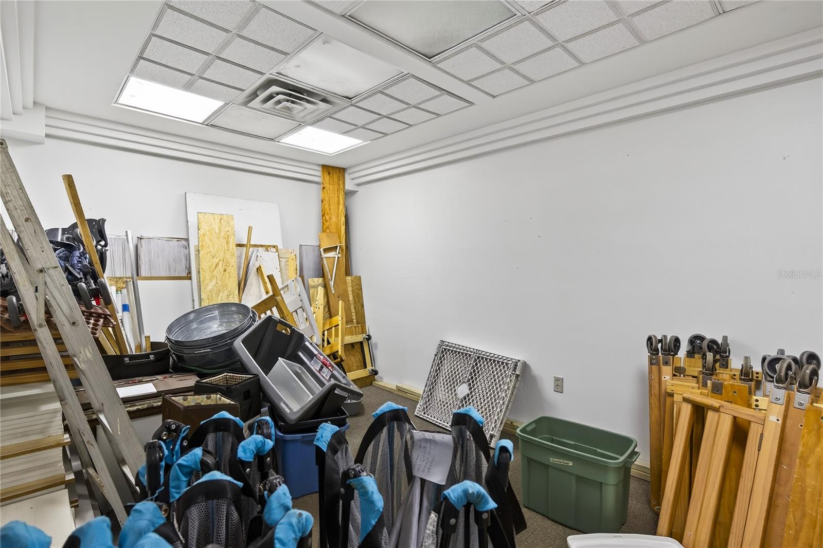 DAY TERMINALS - Business Opportunity