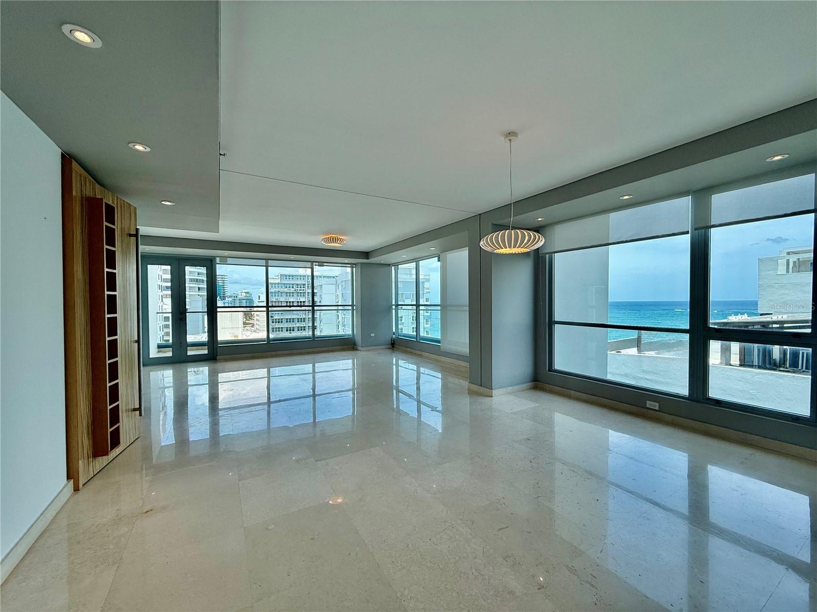 VENETIAN TOWER - Residential