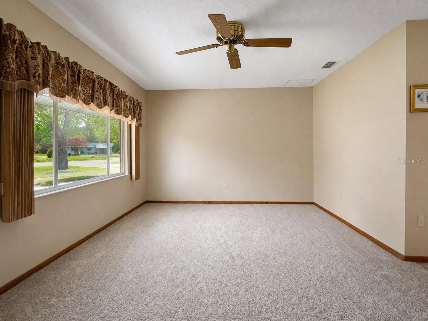 PALM CAY - Residential