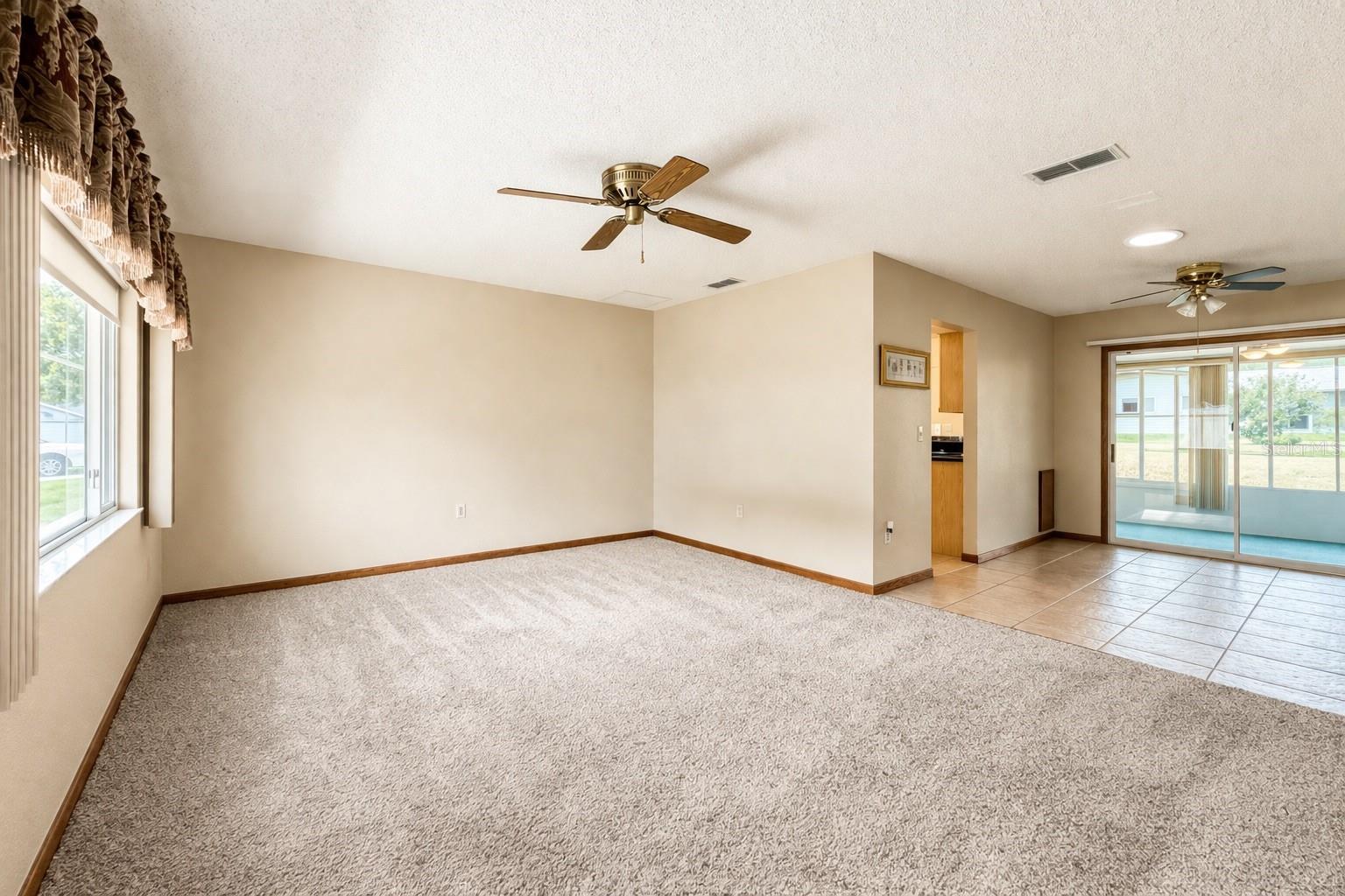 PALM CAY - Residential