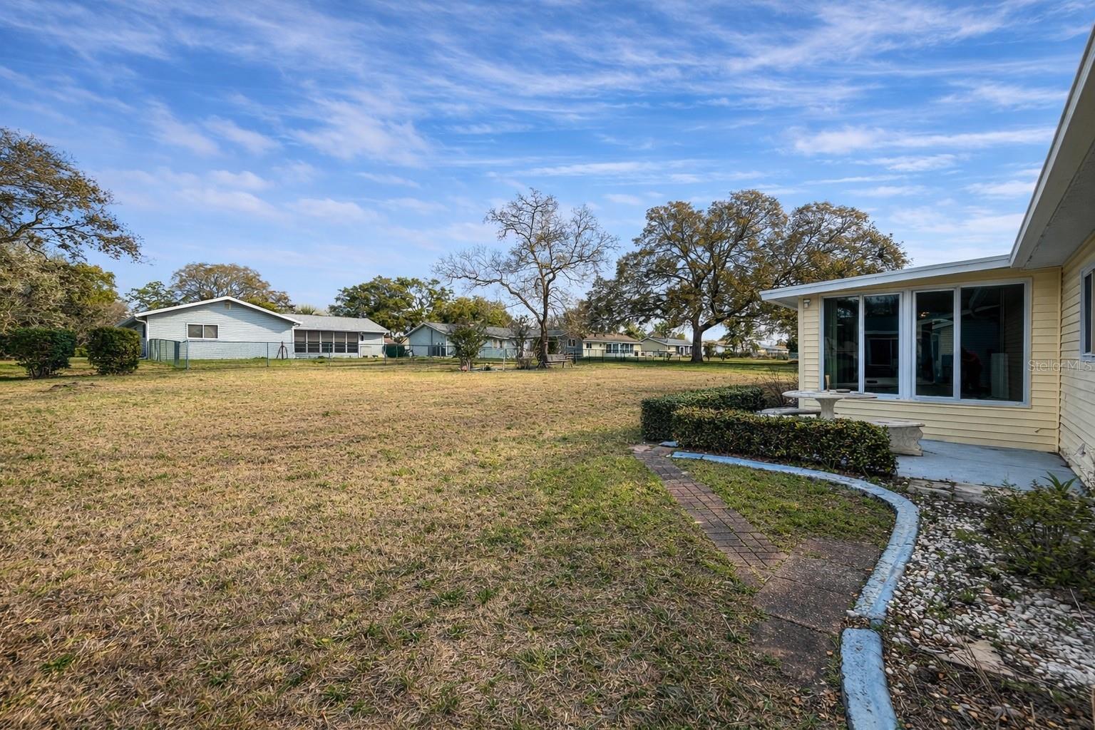 PALM CAY - Residential