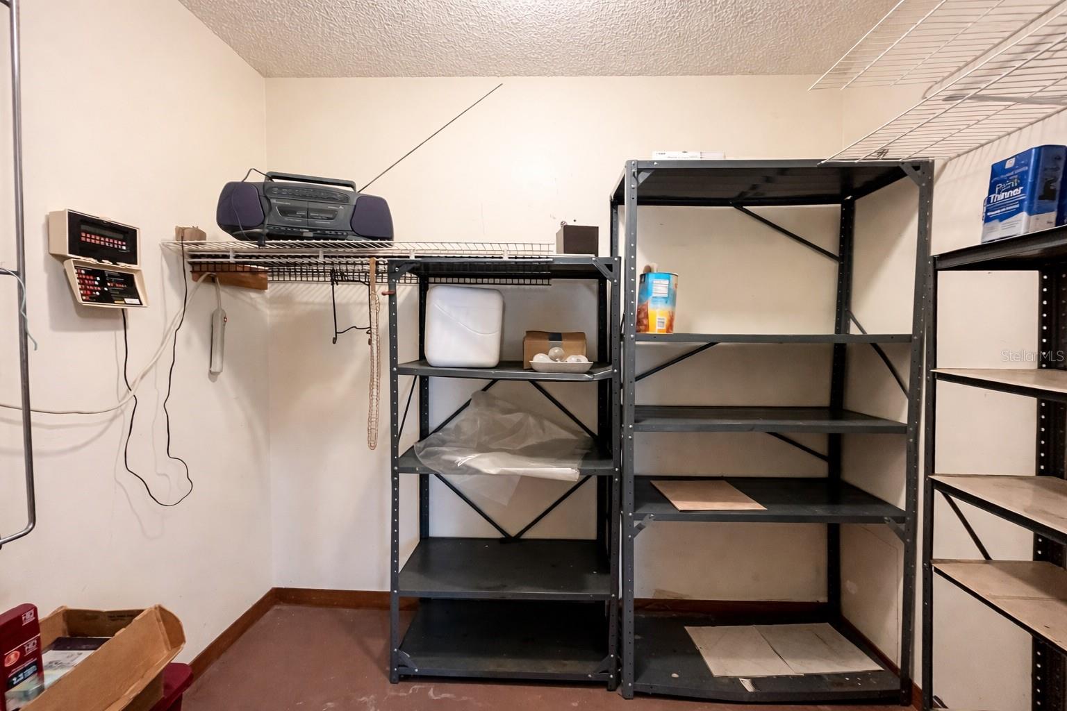 PALM CAY - Residential