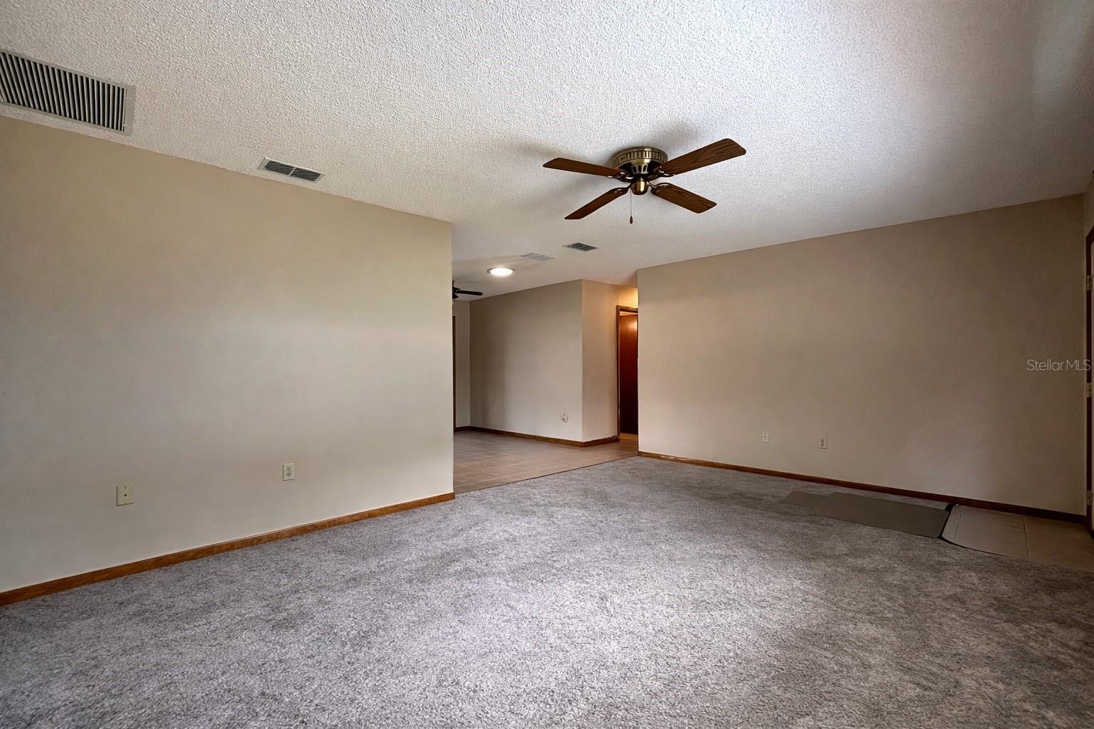 PALM CAY - Residential