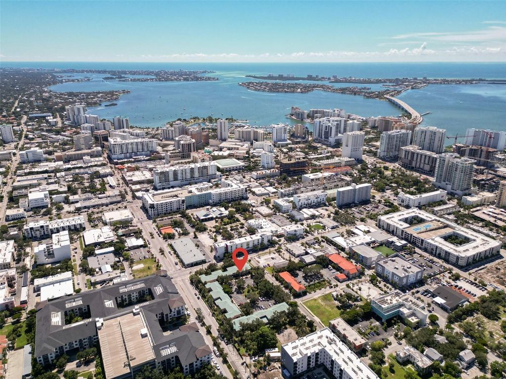 Photo of 606 Cohen Way, Sarasota, FL 34236 (MLS # A4666251)